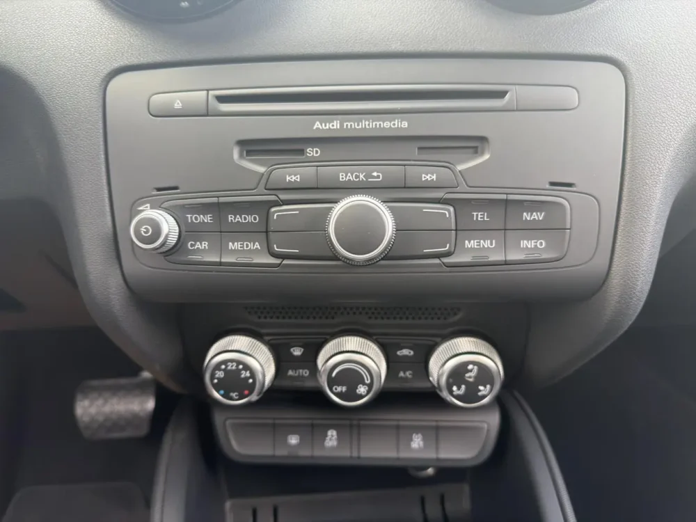 Audi A1 2014 30 TFSI Sportback comfort model