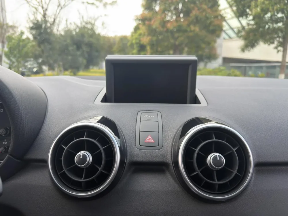 Audi A1 2014 30 TFSI Sportback comfort model