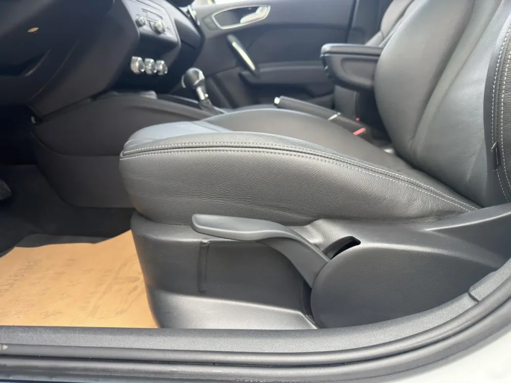 Audi A1 2014 30 TFSI Sportback comfort model