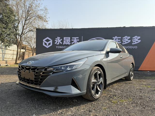 Hyundai Elantra (VII поколение) [Elantra 2022 1.5L CVT LUX Premium Edition]