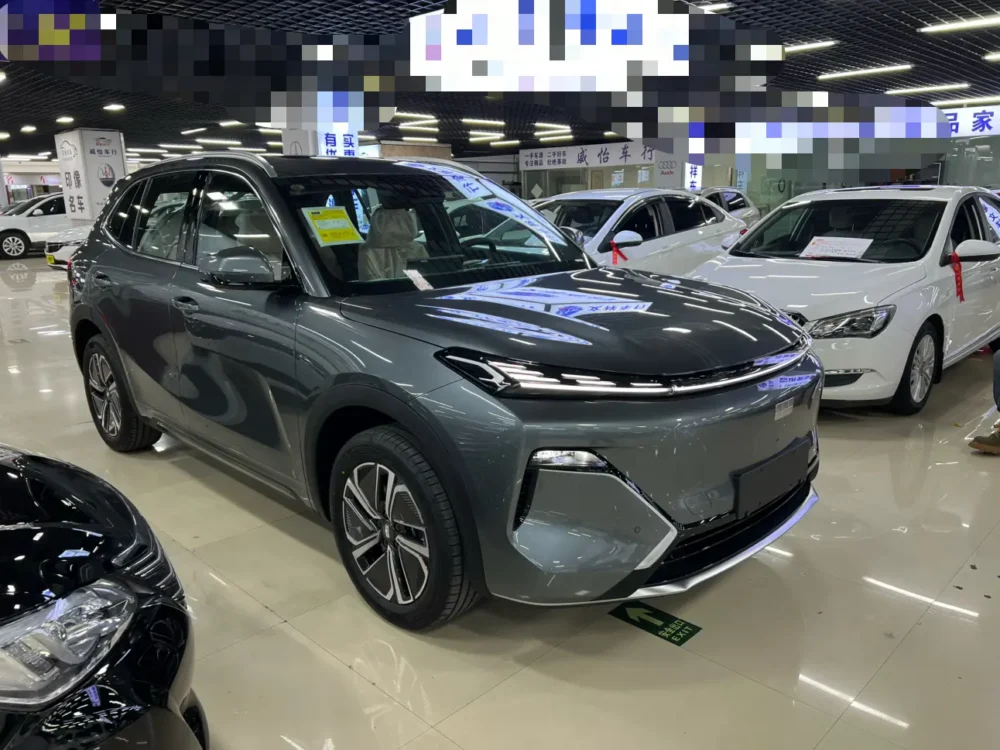 Geely Galaxy Starship 7 EM-i 120KM Exploration+ Edition
