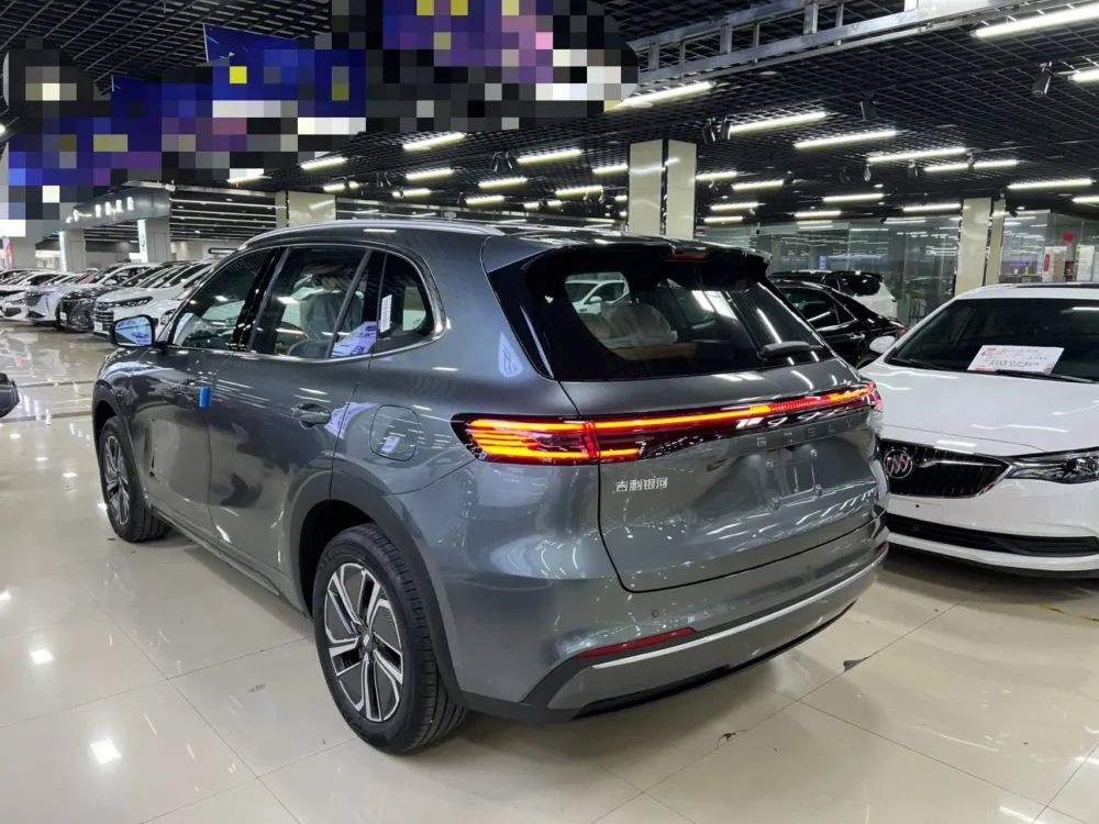 Geely Galaxy Starship 7 EM-i 120KM Exploration+ Edition