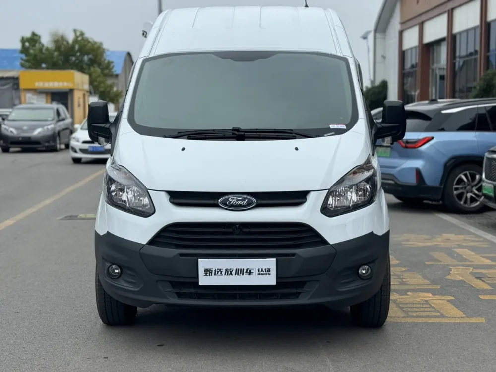 Ford Transit 2.0T diesel multi-purpose commercial vehicle center axle center roof 6 seats