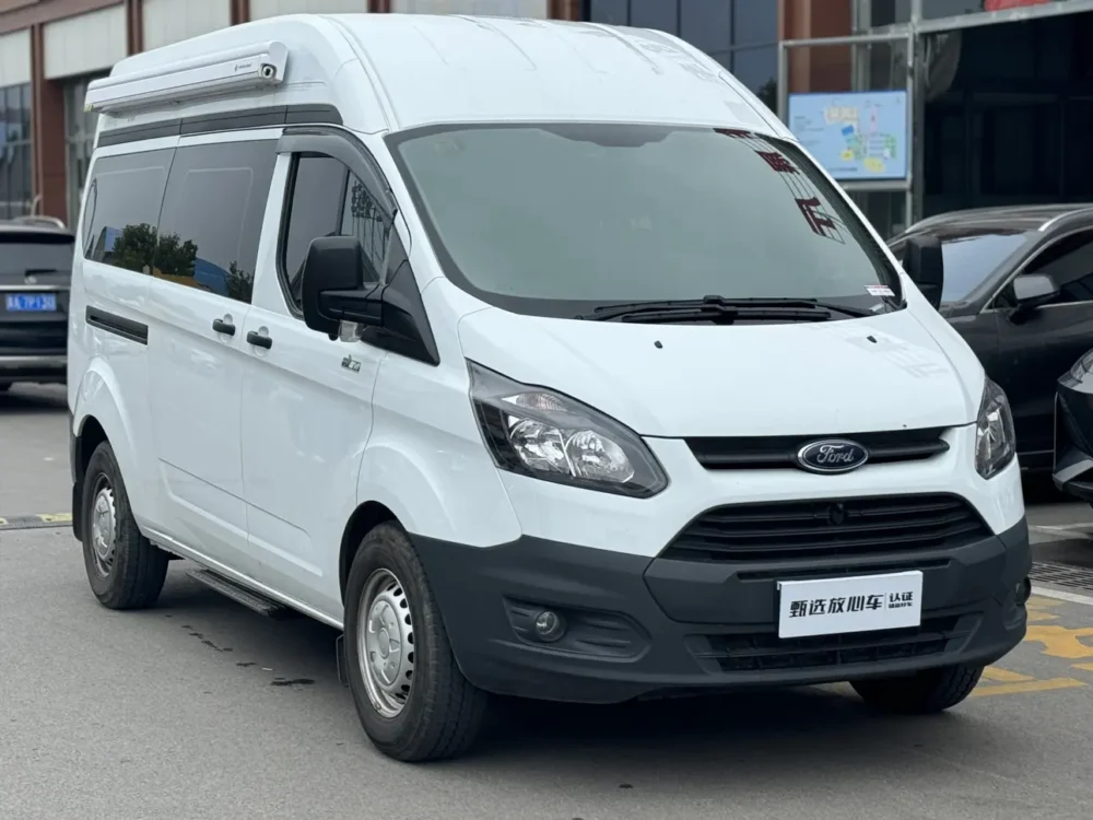 Ford Transit 2.0T diesel multi-purpose commercial vehicle center axle center roof 6 seats
