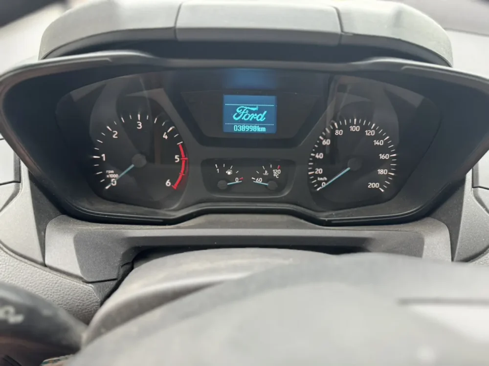 Ford Transit 2.0T diesel multi-purpose commercial vehicle center axle center roof 6 seats