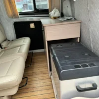 Ford Transit 2.0T diesel multi-purpose commercial vehicle center axle center roof 6 seats