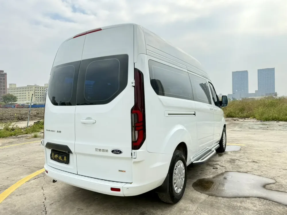 Ford Transit V362 2.0T Diesel Manual Business Travel Type Bottom Axle Center Top 8 Seats