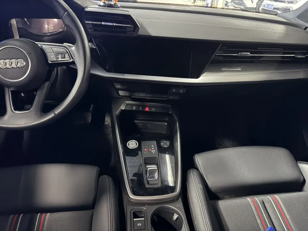 Audi A3 A3L Limousine 35 TFSI Enterprising and Elegant Model