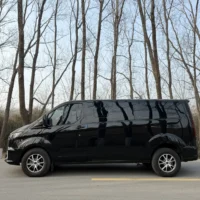 Ford Transit V362 2.0T diesel automatic business travel type center shaft low roof 7 seats