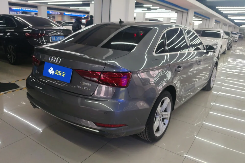 Audi A3 2019 Limousine 35 TFSI Enterprising sedan