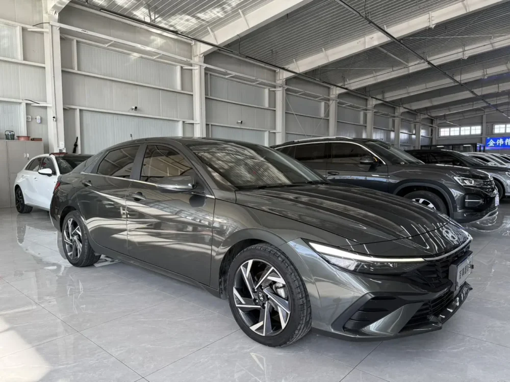 Hyundai Elantra 1.5L CVT Premium