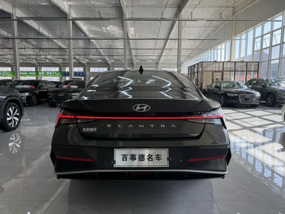 Hyundai Elantra 1.5L CVT Premium