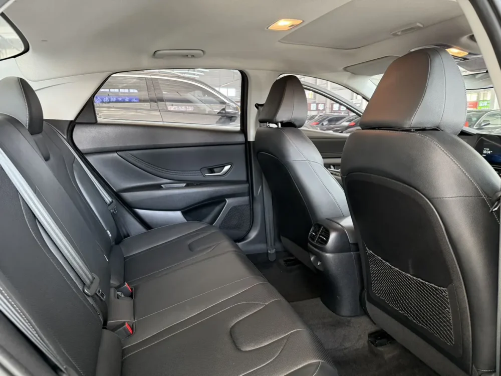 Hyundai Elantra 1.5L CVT Premium