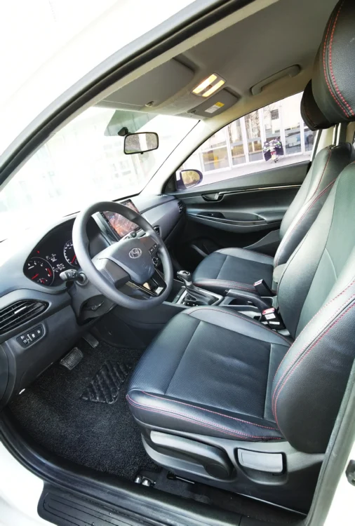 Hyundai Celesta 1.6L Automatic GL