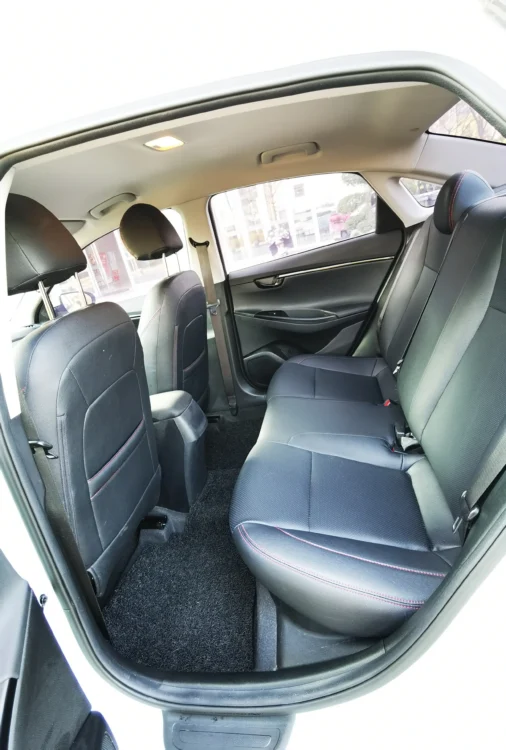 Hyundai Celesta 1.6L Automatic GL
