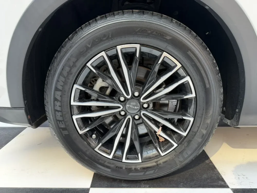 Jetour X70 PLUS 1.5T DCT Mountain Pro 7 Seaters