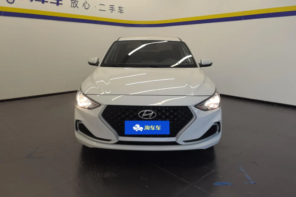 Hyundai Celesta 1.6L Automatic GL