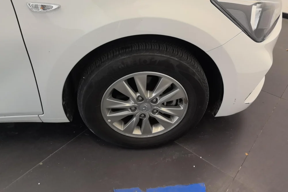 Hyundai Celesta 1.6L Automatic GL