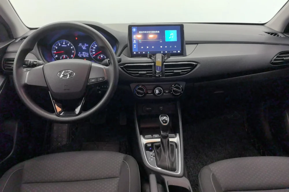 Hyundai Celesta 1.6L Automatic GL