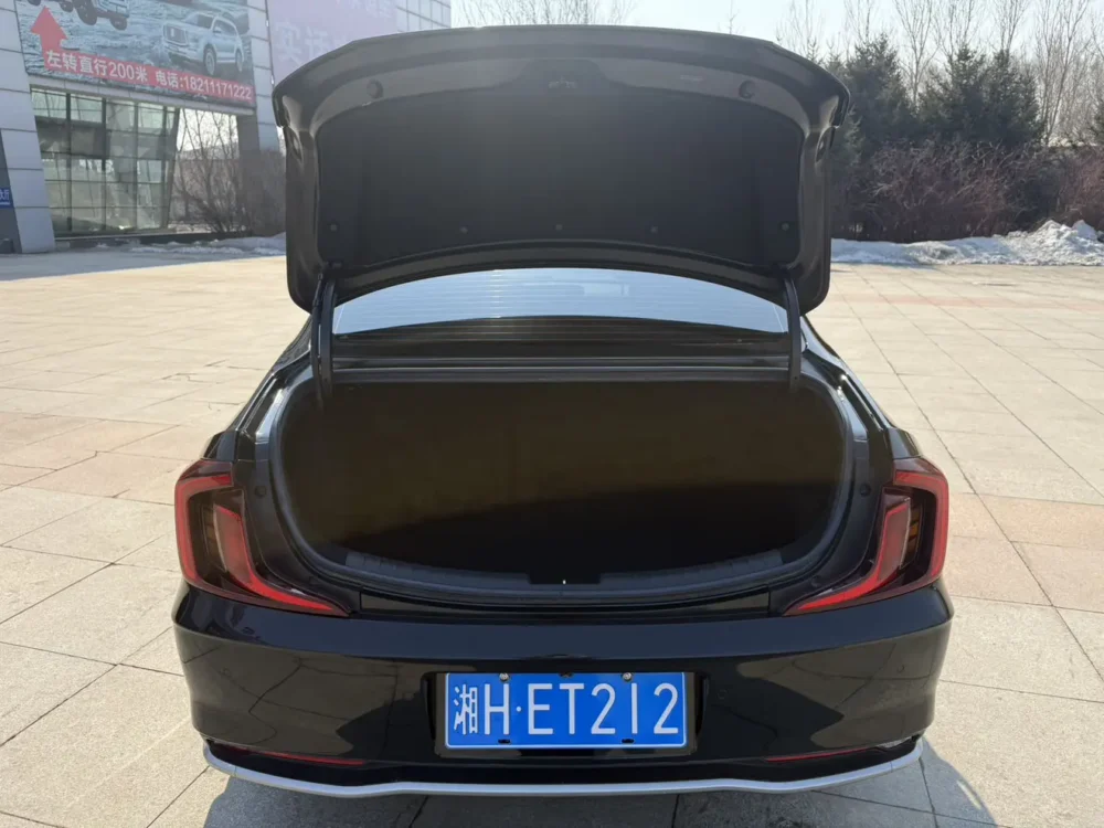 Hyundai Mistra GLX