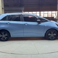 Honda Fit 1.5L CVT Trendy Sunroof