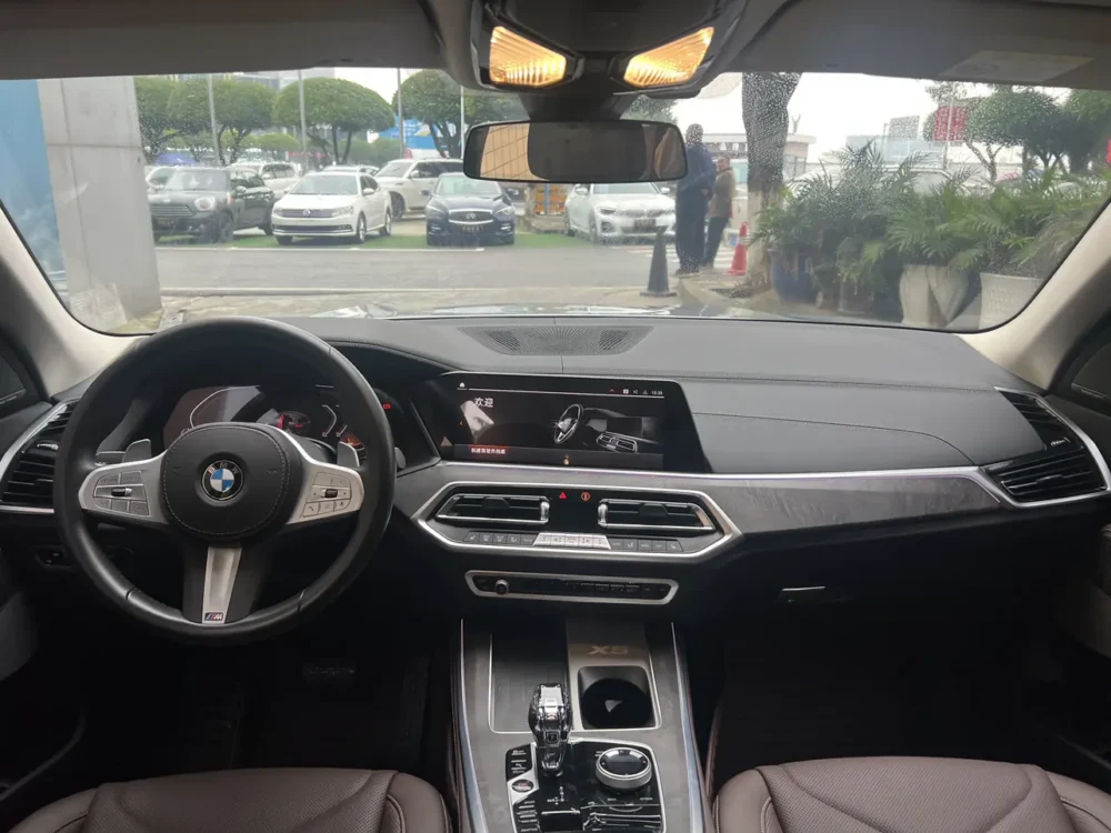 BMW X5 facelift xDrive 30i M Sport package