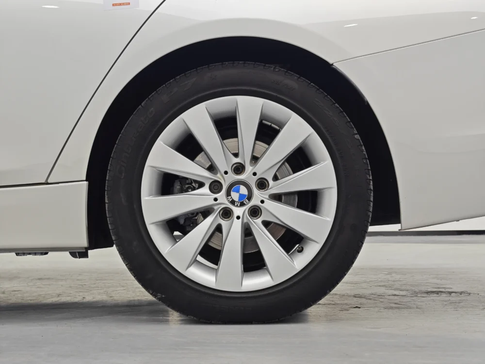 BMW 3 Series 318Li Fashion Edition