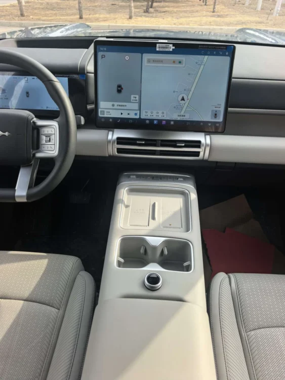 BYD Leopard Titanium 7 PHEV 190KM Four-Wheel Drive Ultra Edition