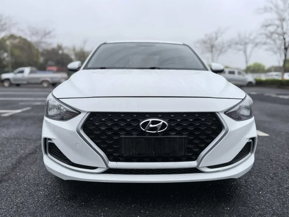 Hyundai Celesta 1.6L Automatic DLX