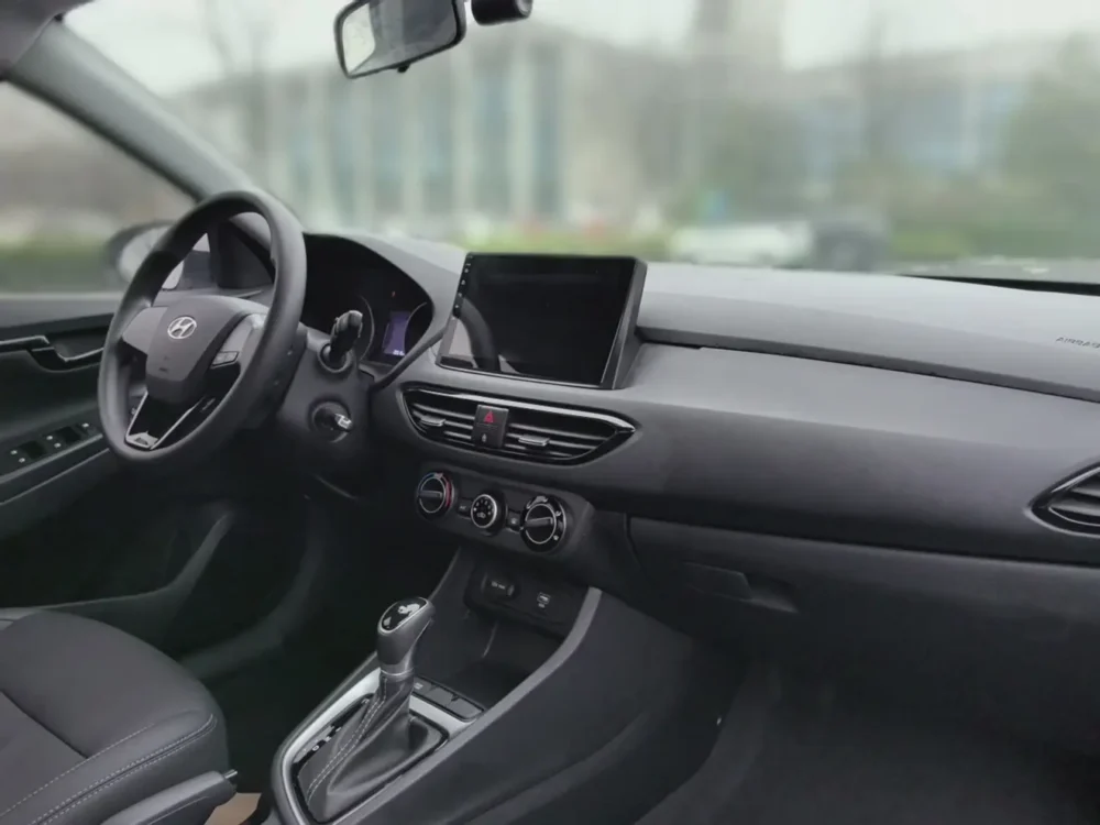 Hyundai Celesta 1.6L Automatic DLX