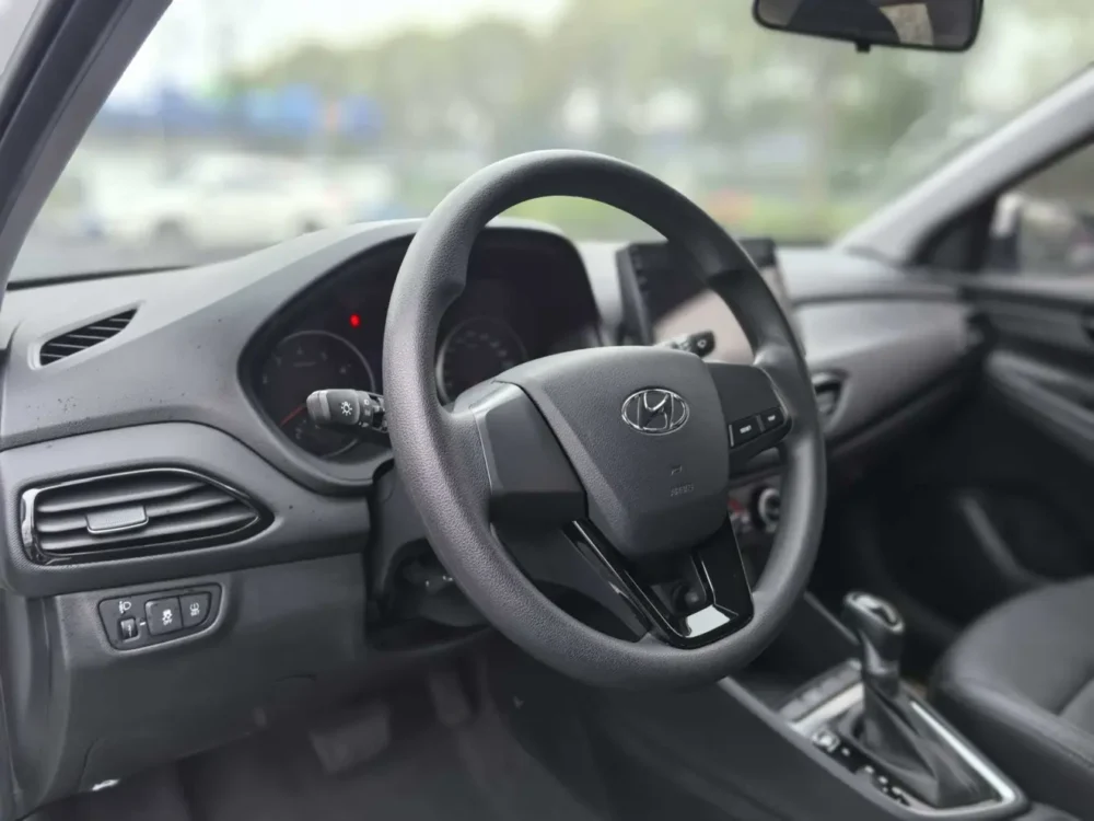 Hyundai Celesta 1.6L Automatic DLX