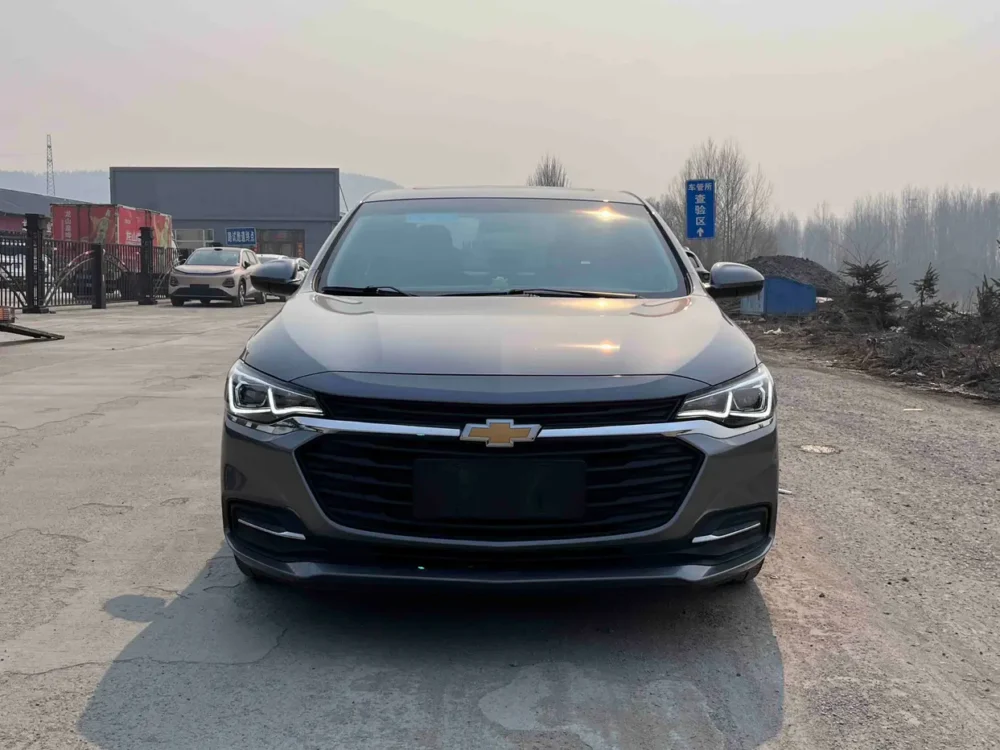 Chevrolet Monza (Cruze) 320 Automatic Sunroof Edition