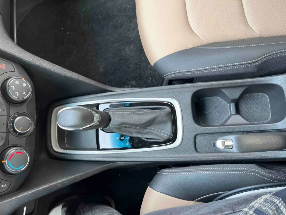 Chevrolet Monza (Cruze) 320 Automatic Sunroof Edition