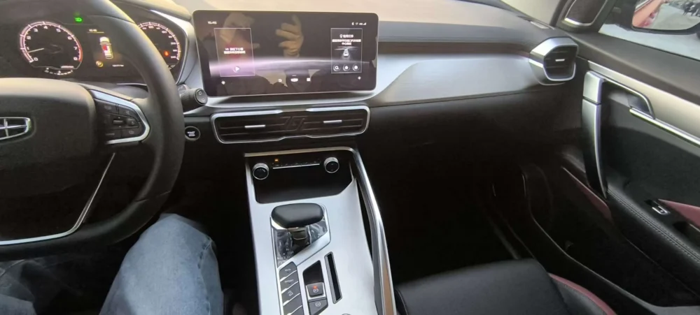 Geely Coolray SX11 240T DCT Diamond Edition