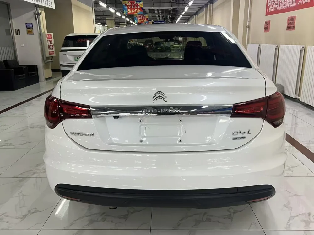 Citroën C4L 230THP automatic