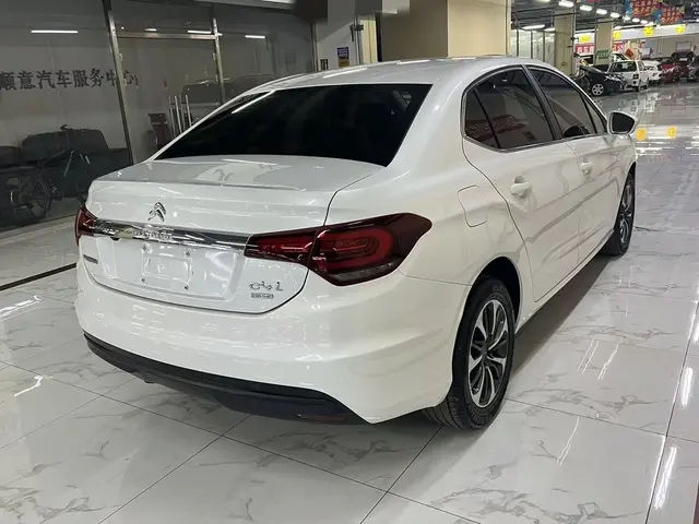 Citroën C4L 230THP automatic