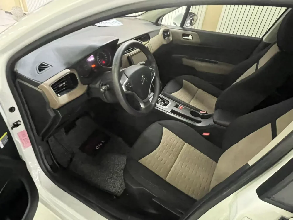 Citroën C4L 230THP automatic