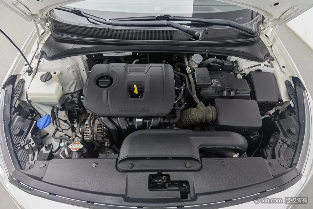 Hyundai Mistra GLS