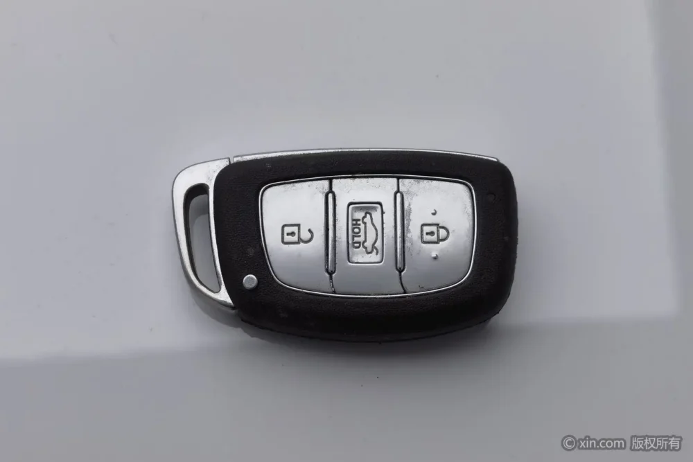 Hyundai Mistra GLS
