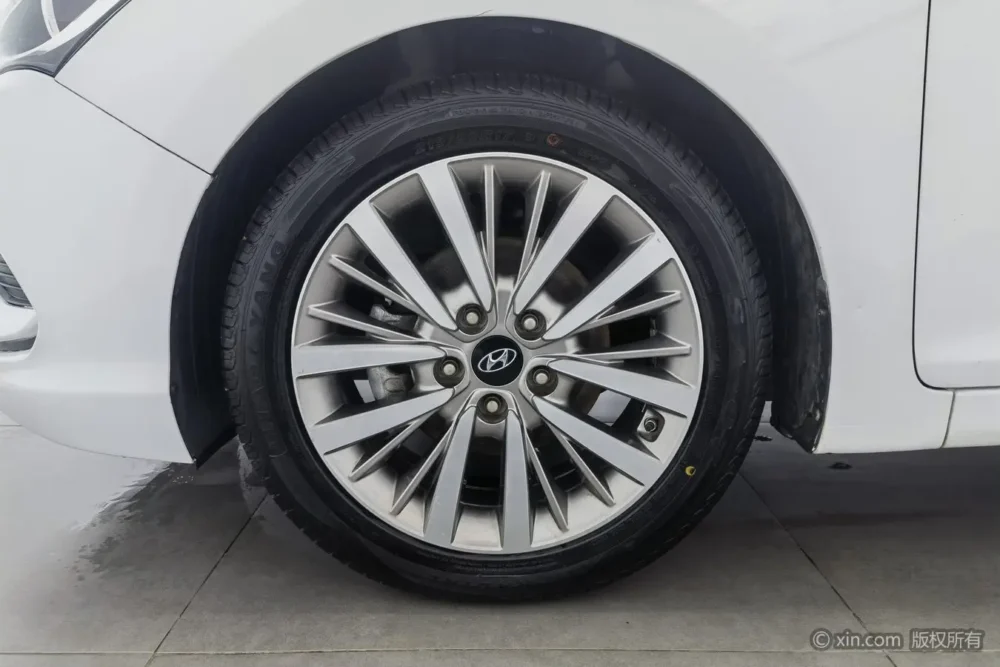 Hyundai Mistra GLS