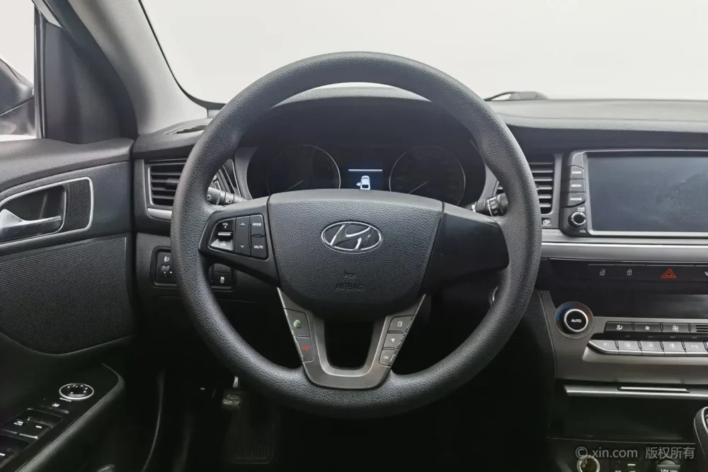 Hyundai Mistra GLS