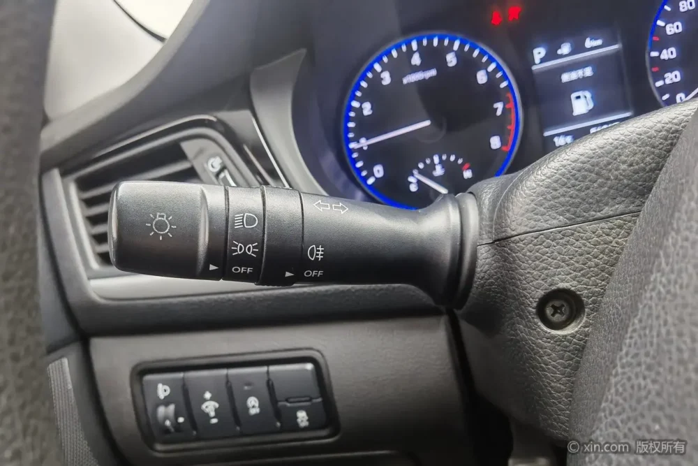 Hyundai Mistra GLS