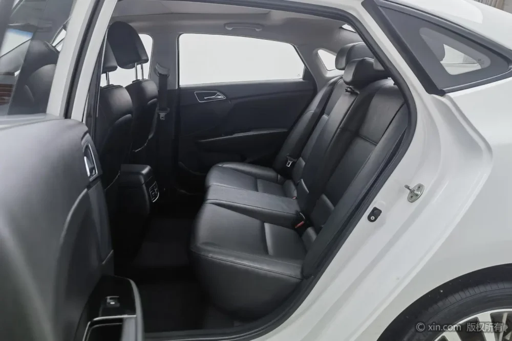 Hyundai Mistra GLS