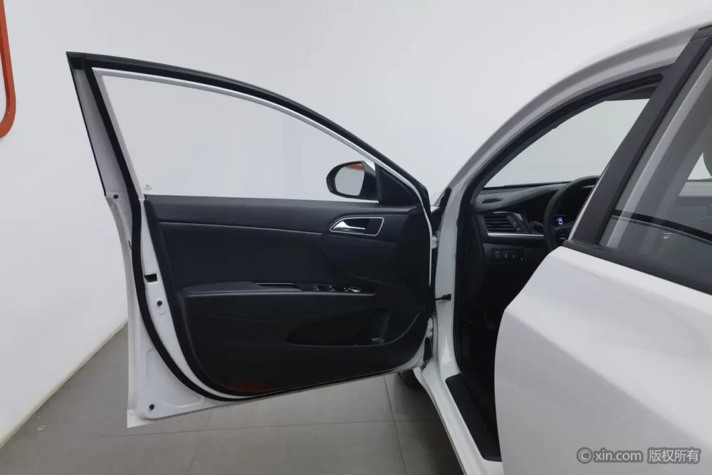 Hyundai Mistra GLS