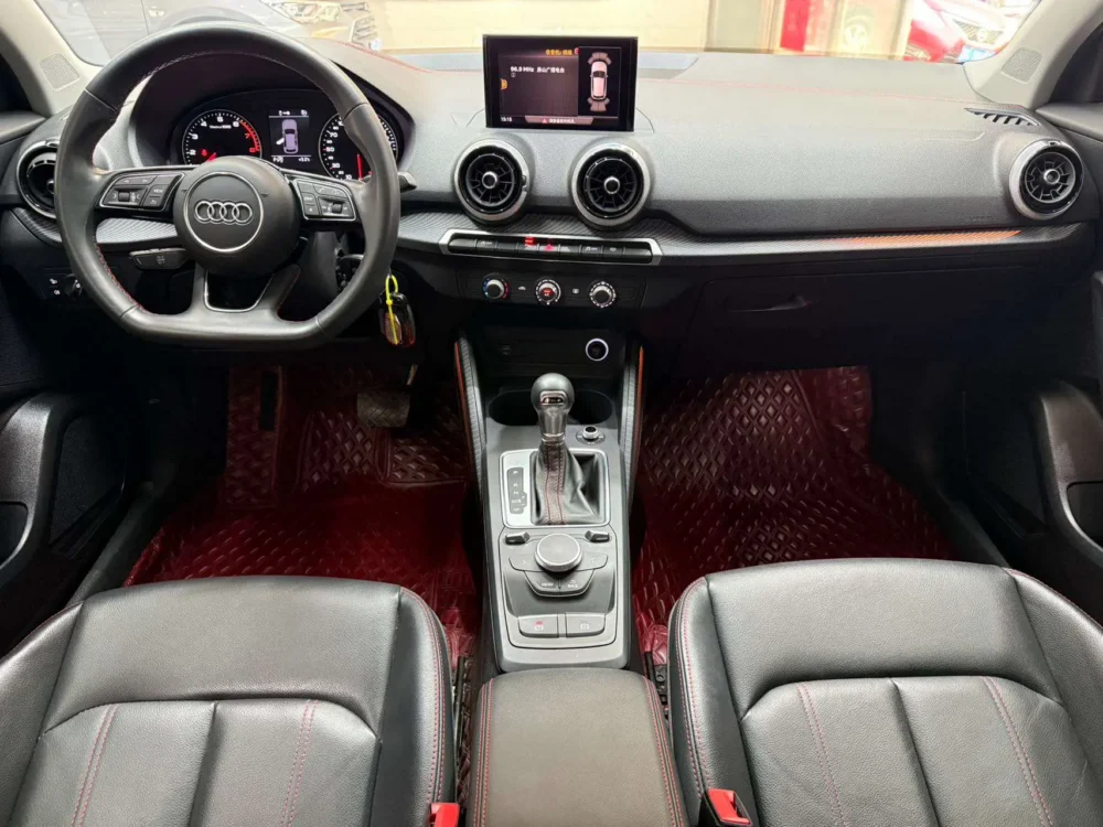 Audi Q2L Audi Q2L 35 TFSI aggressive and dynamic model