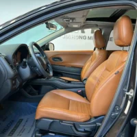 Honda Vezel Phantom Night Pioneer Edition
