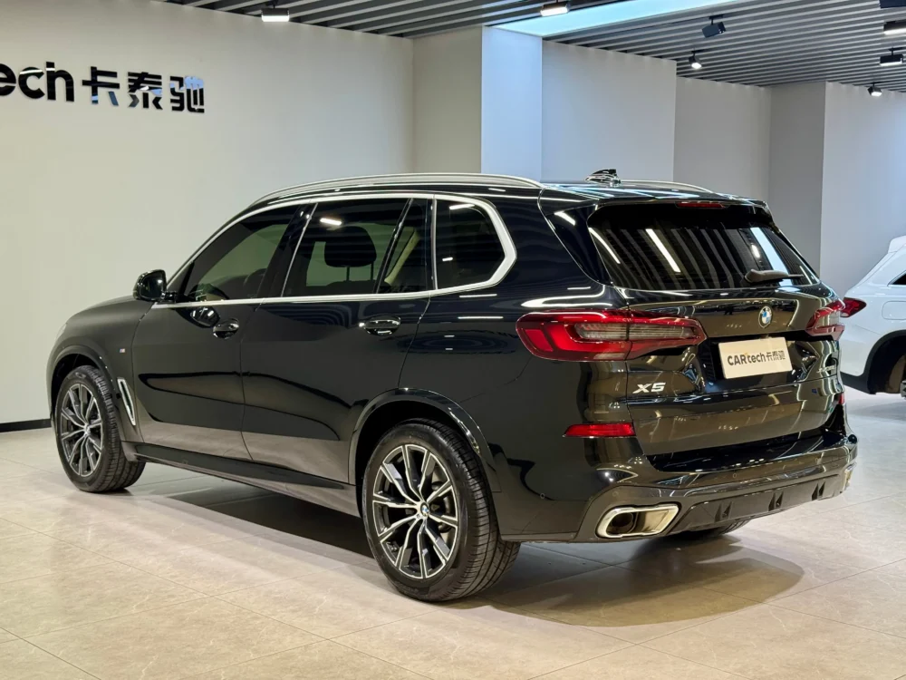 BMW X5 xDrive 30Li Exclusive M Sport Package