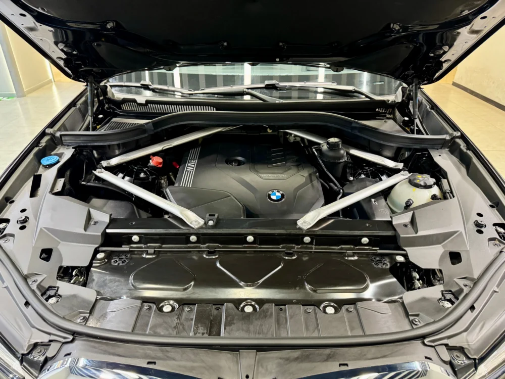 BMW X5 xDrive 30Li Exclusive M Sport Package