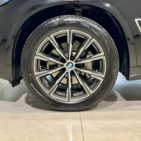 BMW X5 xDrive 30Li Exclusive M Sport Package
