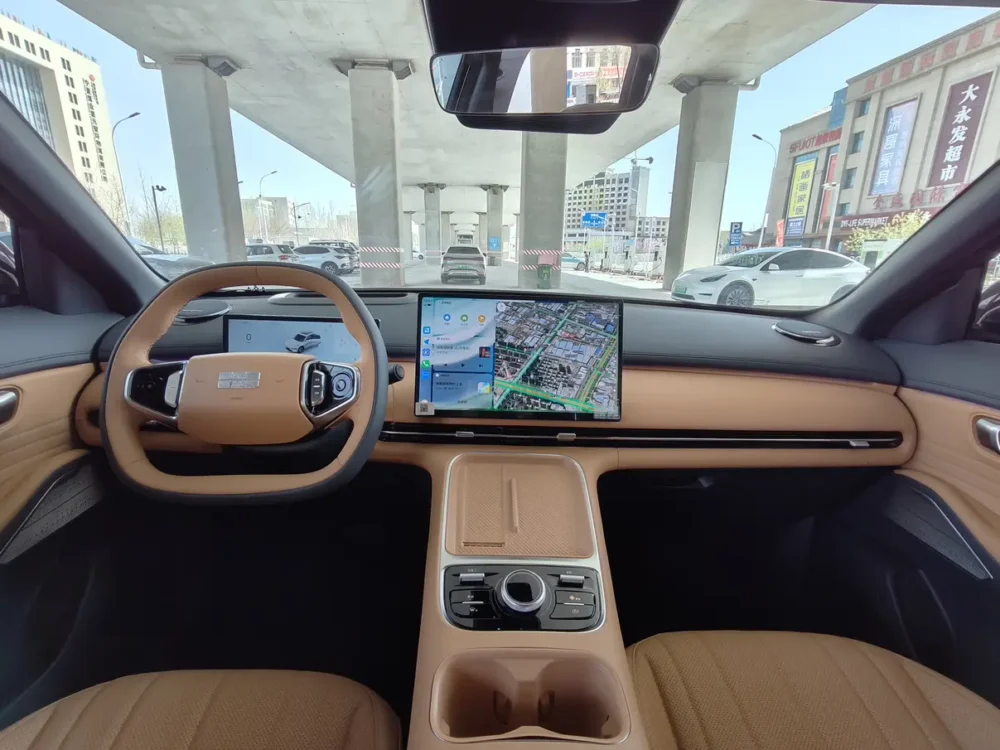 Geely Galaxy Starship 7 EM-i 120KM Pilot Edition